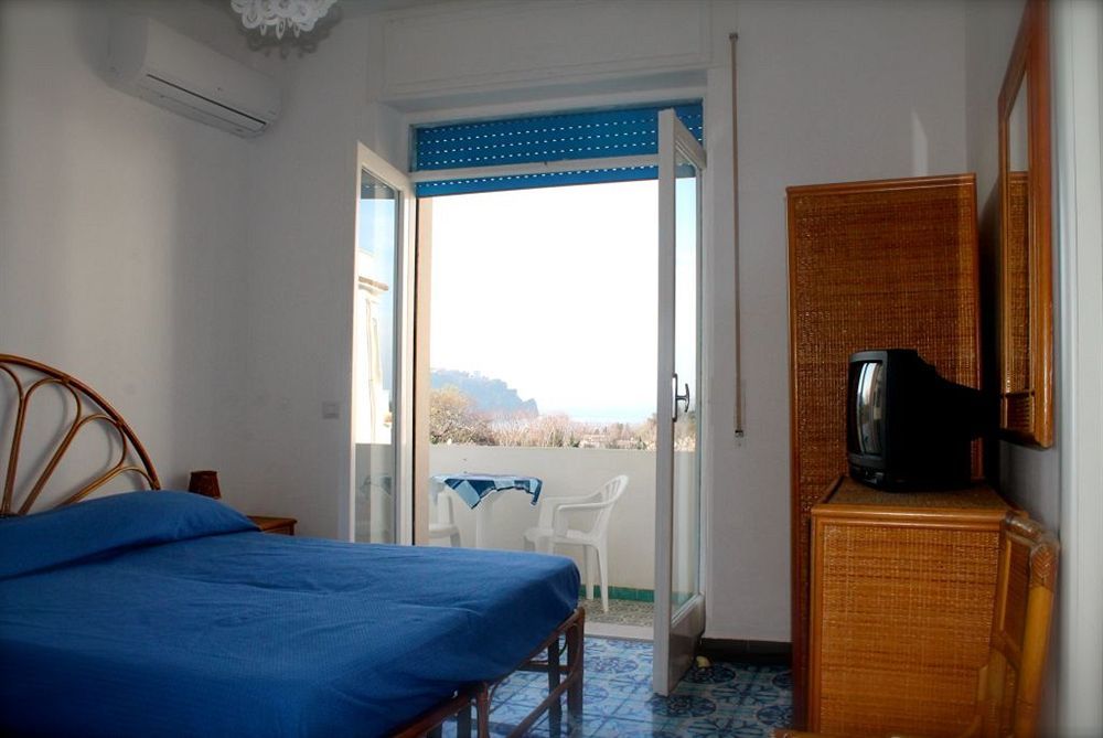 Bristol Hotel Lacco Ameno  Екстериор снимка