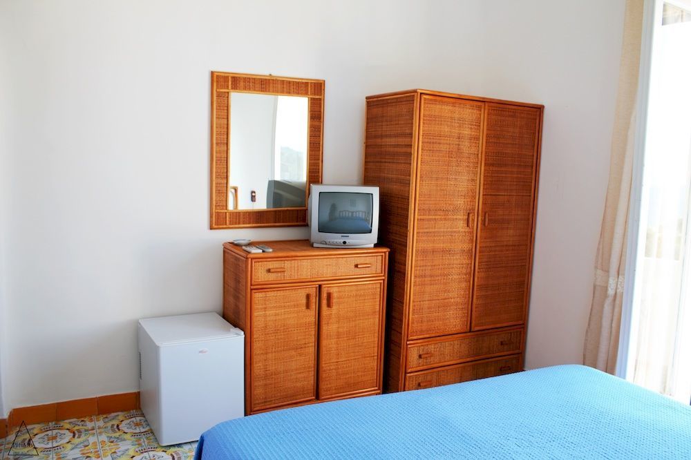 Bristol Hotel Lacco Ameno  Екстериор снимка