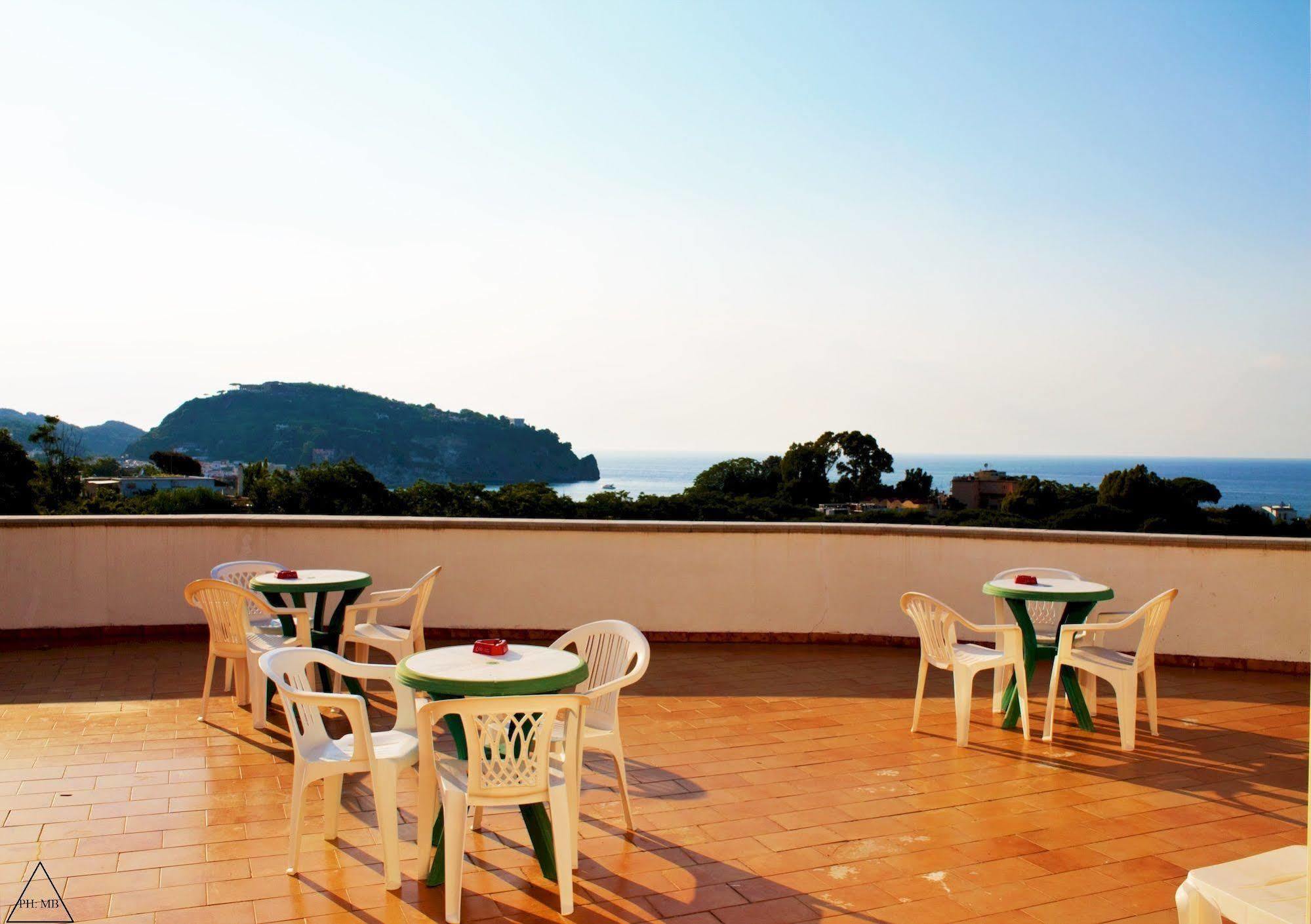 Bristol Hotel Lacco Ameno  Екстериор снимка